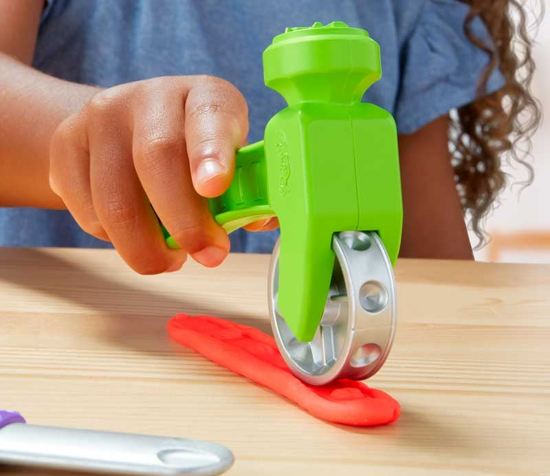 PLAY-DOH STAMP N SAW TOOL BENCH